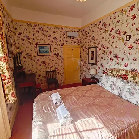 Wellpark House, Family Mansion Oughterard